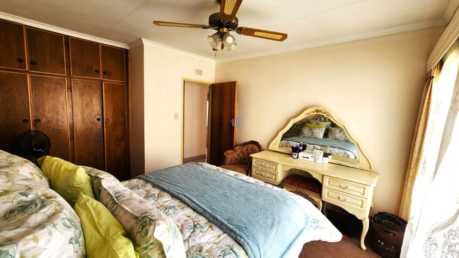 2 Bedroom Property for Sale in Heuwelsig Free State